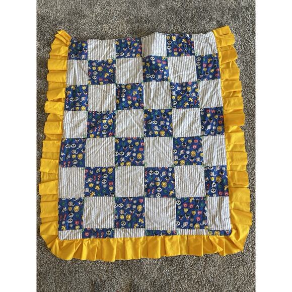 Vintage Baby Quilt Comforter Handmade Tied Quilt Zoo Animals 44x38 - Picture 8 of 11